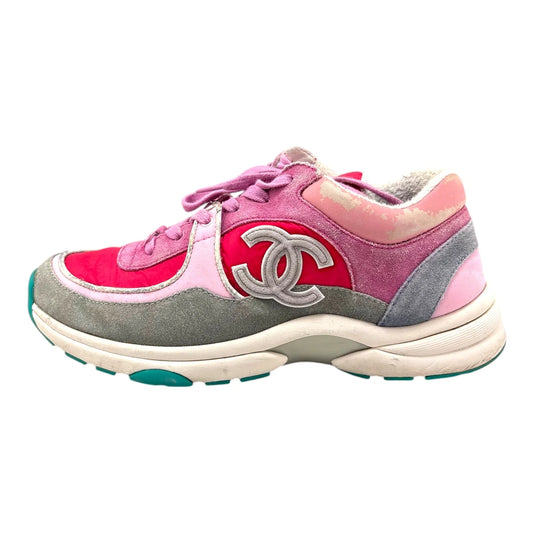 Chanel runner