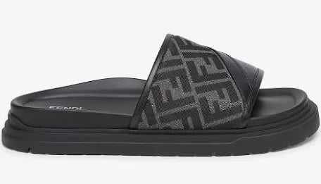 Claquette fendi